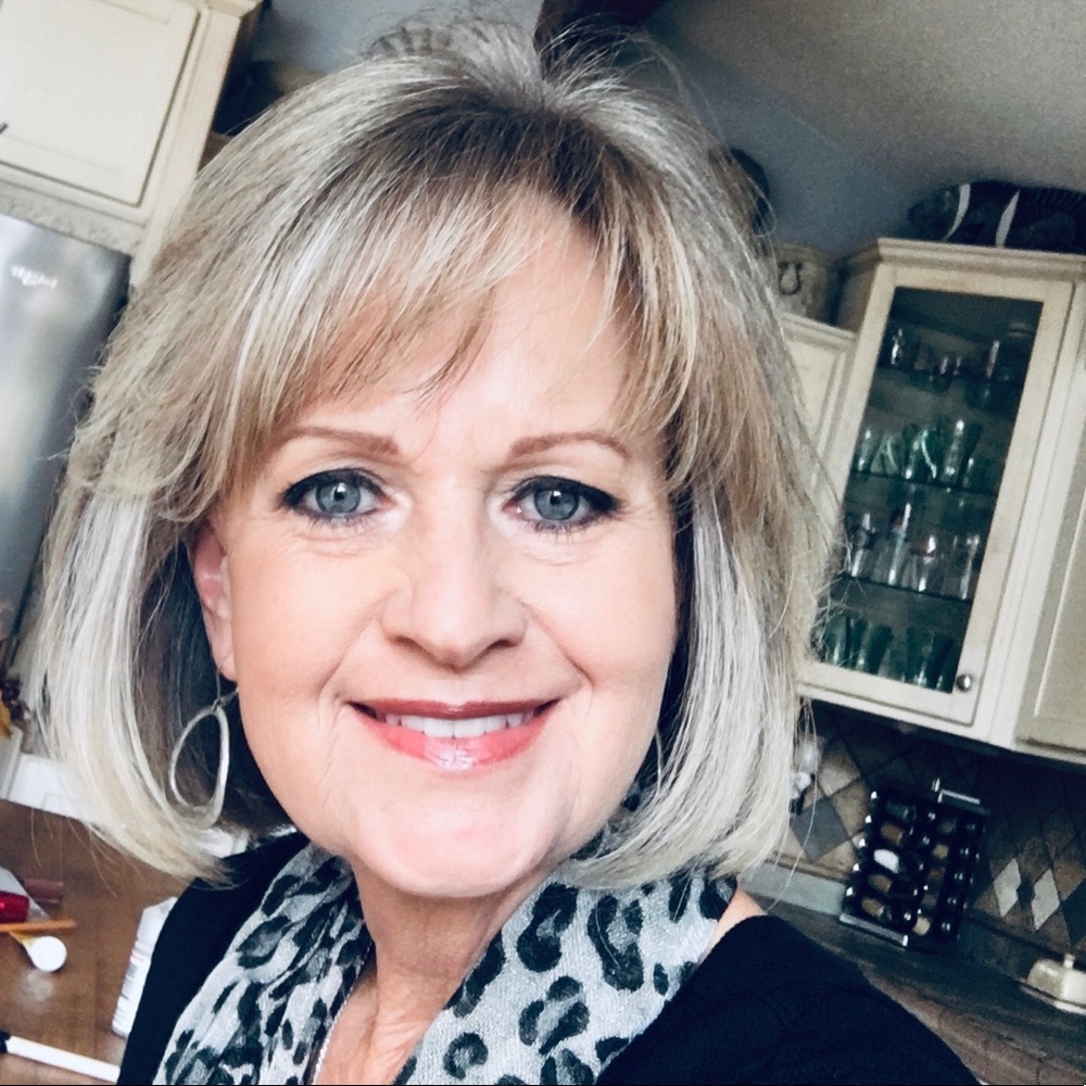 Meet your Posher, Cindi